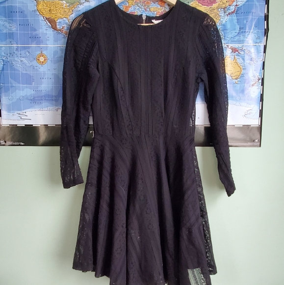 Gothic Lolita long sleeve lace dress! - Picture 3 of 4